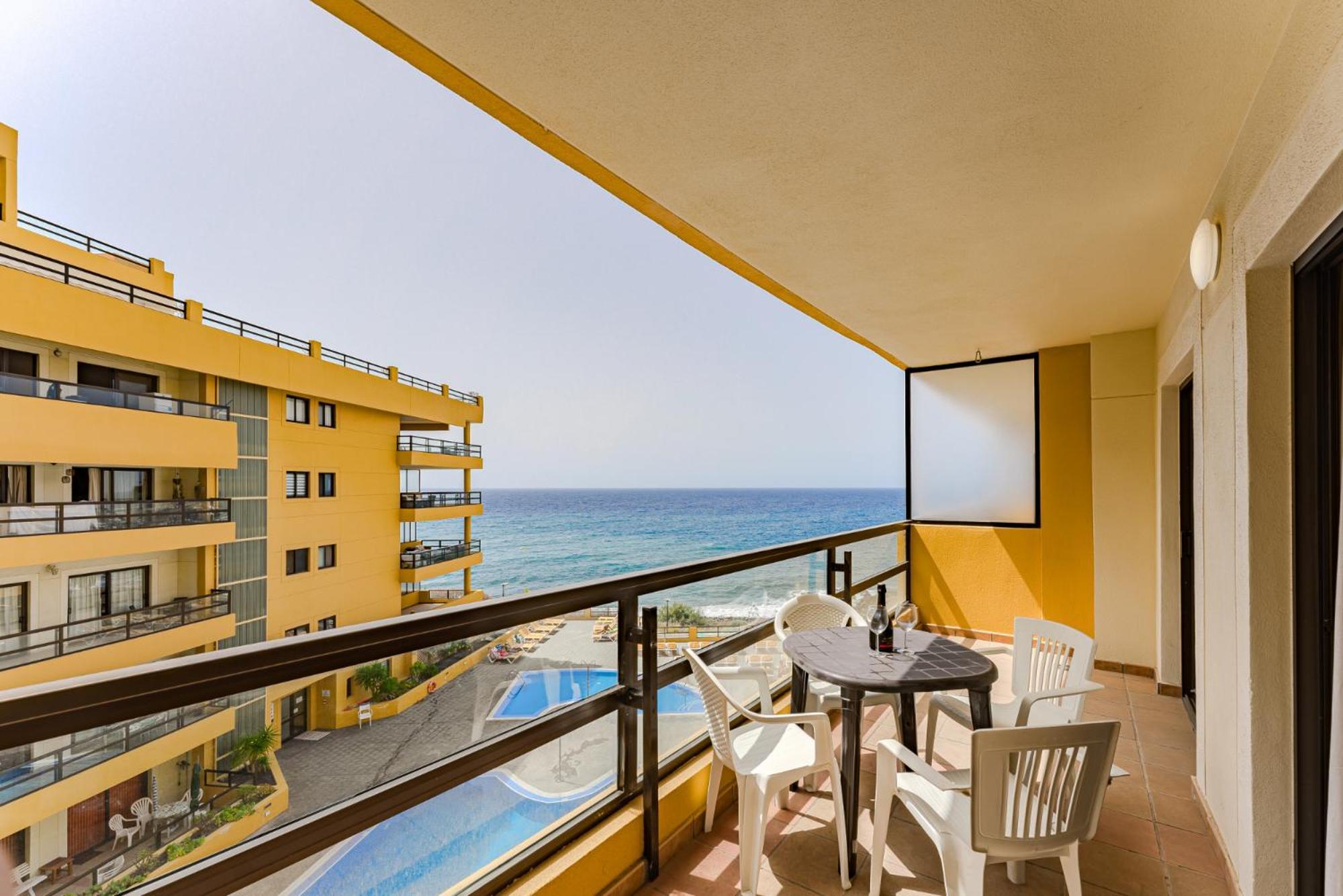 Edificio Agua Marina Panoramic View Apartments On First Line ซานมิเกลเดียโบนา ภายนอก รูปภาพ